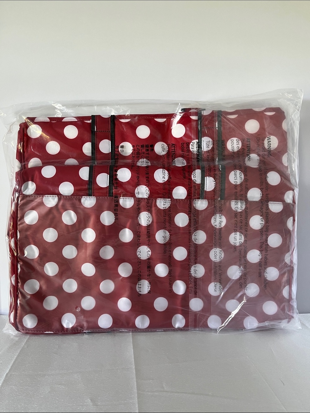 LUG - Rover X-Large Carry-All Tote in Crimson Large Dot - Picture 3 of 4